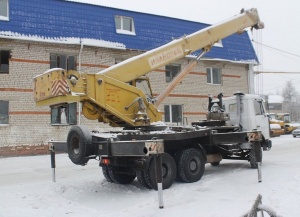 Автокран МАЗ 32 тонн 31 м